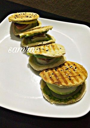 A picture of Mini sandwich.