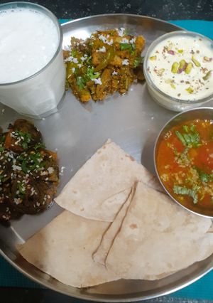 A picture of Sunday Special Gujarati Thali For Lunch.