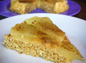 Una foto de Torta de manzana, coco y naranja light rica y muy saludable