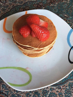 A picture of Banana🍌-walnuts pancake 🥞.