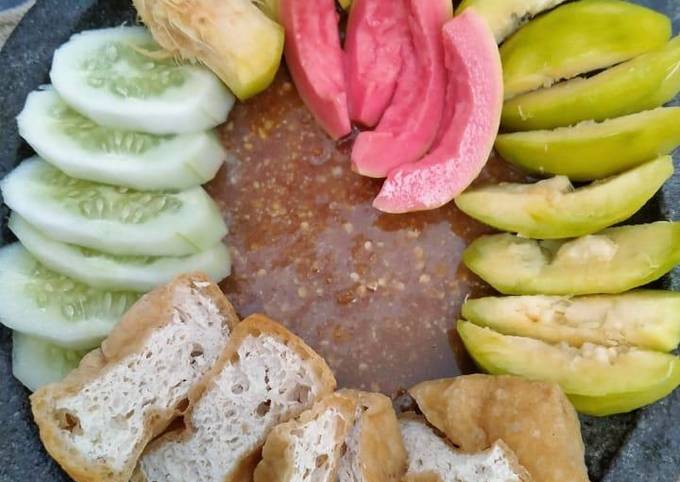 Langkah Mudah untuk mengolah Bumbu Rujak Manis atau Rujak Buah Anti Gagal