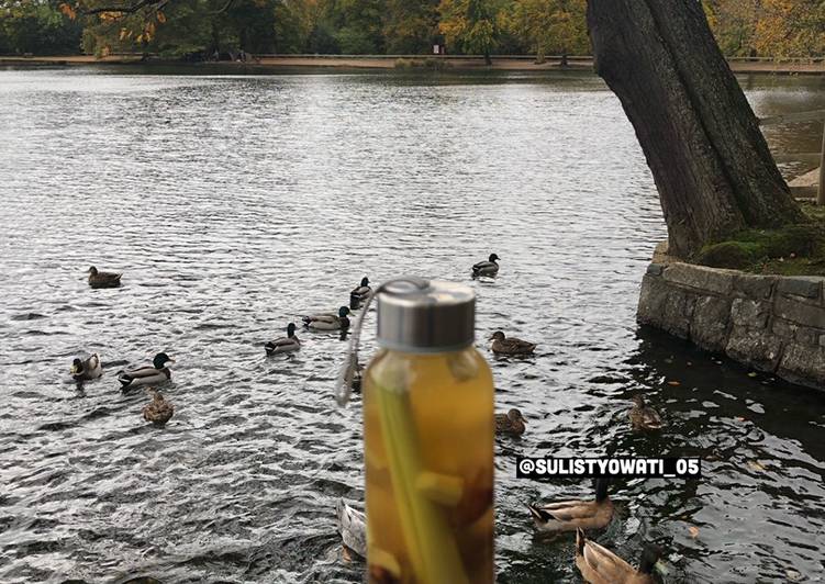 Cara Istimewa Untuk Mencoba Di RumahInfused water Kurma + Jahe + sereh