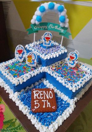 Foto resep Kue ulang tahun tumpuk susun segi empat