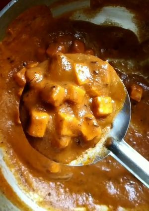 A picture of Shahi paneer.