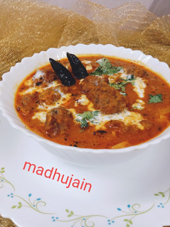 पालक कोफ्ता करी (palak kofta curry recipe in Hindi) रेसिपी मुख्य फोटो