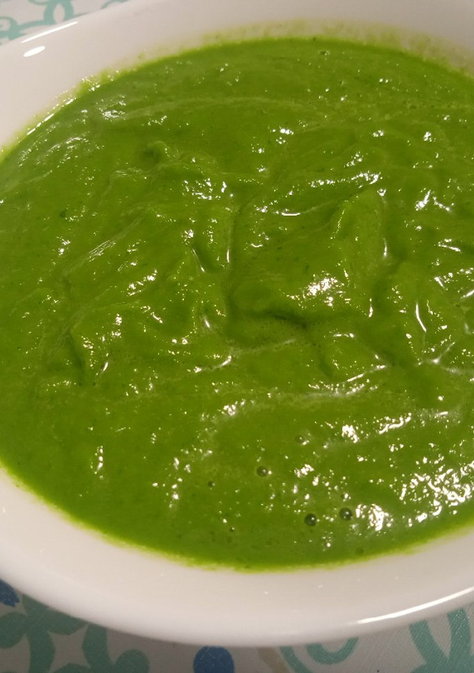 Una foto de Gazpacho de pepinos y espinaca en Thermomix TM21