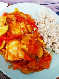 Una foto de Bacalao con pisto