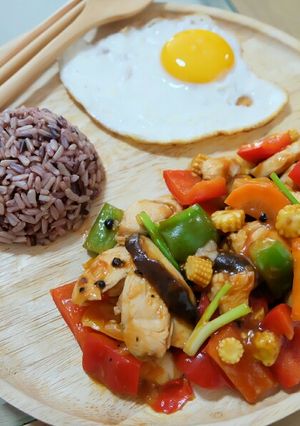 รูปของ ผัดเปรี้ยวหวานอกไก่ (อาหารคลีน)
