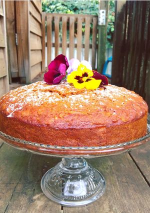 A picture of Carrot and walnut cake.