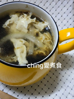 十分鐘上菜-洋蔥紫菜蛋花湯 的食譜成品照片