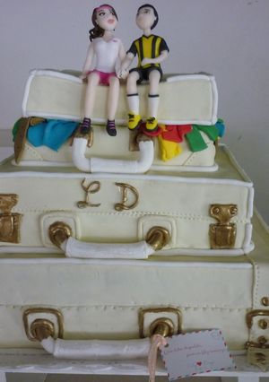 Una foto de Torta de casamiento las valijas