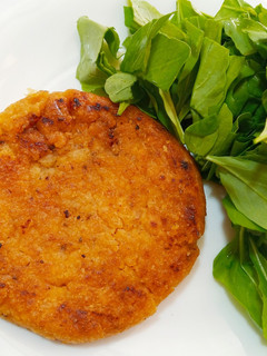 Una foto de Medallones de proteína de arveja texturizada: sin gluten y vegan