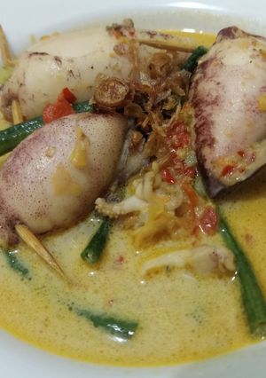 Foto resep Gulai Cumi Isi Tahu