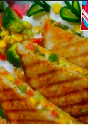 A picture of Healthy Grilled Corn Capsicum Broccoli Sandwich.