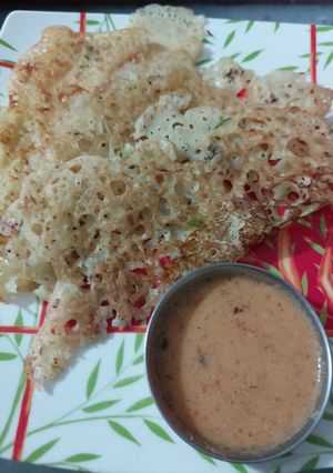 A picture of Crispy Rava / Chita dosa.