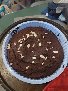 Una foto de Queque de chocolate kladdaka keto