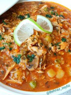 عکسی از دستور سوپ مرغ با ورمیشل و برنج نیم دانه🍚🍜