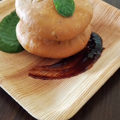 A picture of Chickpeas Kachori.