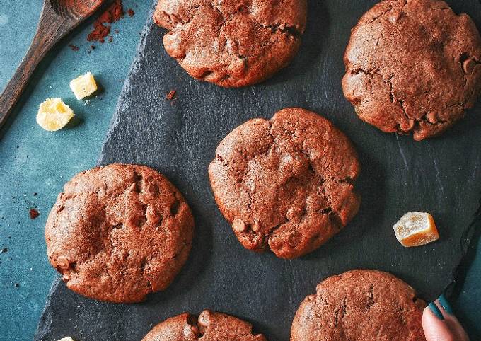 Chocolate & Stem Ginger Cookies