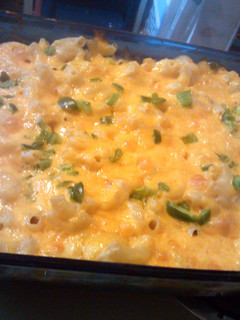 A picture of baked creamy Mac n cheese.