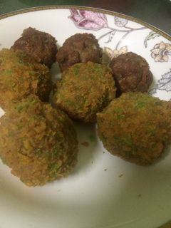 Hình của món Thịt bọc trứng cút chiên xù.