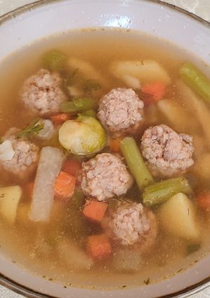 Фото Овочевий суп із фрикадельками😋.