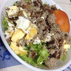 A picture of Salad Idea with Sausage Link (Filipino Longganisa) & Egg.