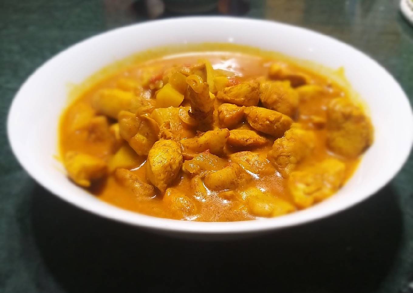 Coconut Curry Chicken/ Kari ayam