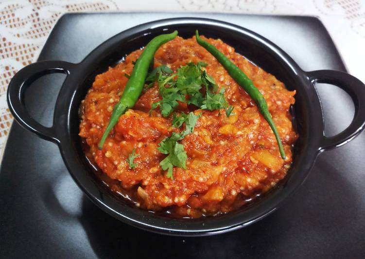 Simple Way to Make Super Quick Homemade Baigan Ka Bhartha