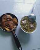 Cá trê kho thơm kèm canh chua rau muống nấu cổ gà