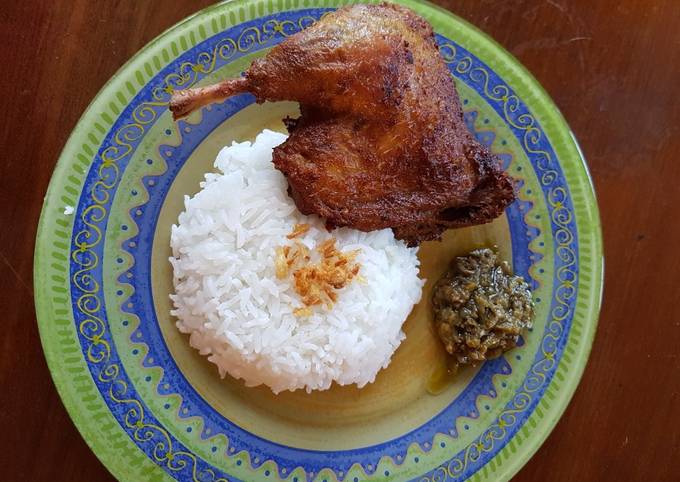 Bebek goreng ungkep santan