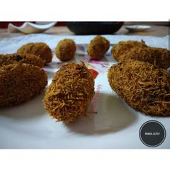 A picture of Vermicelli Aloo Chop.