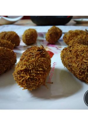 A picture of Vermicelli Aloo Chop.