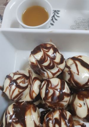 صورة لوصفة السنبون الهش بالصوص الابيض والاسود