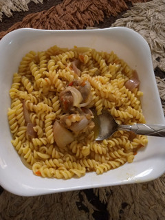 Macaroni Jollof ainihin hoton girkin