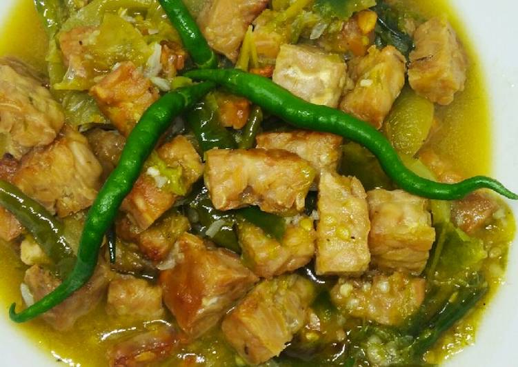 23. Tempe bumbu ijo