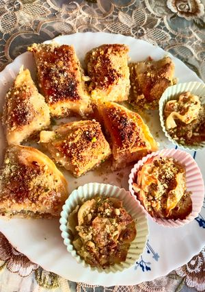 A picture of Turkish dessert.