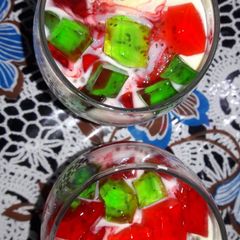 A picture of Fruit Trifle.