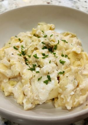 Una foto de Tortelloni Cheese Sauce (Salsa de queso para tortelloni rica en proteínas)