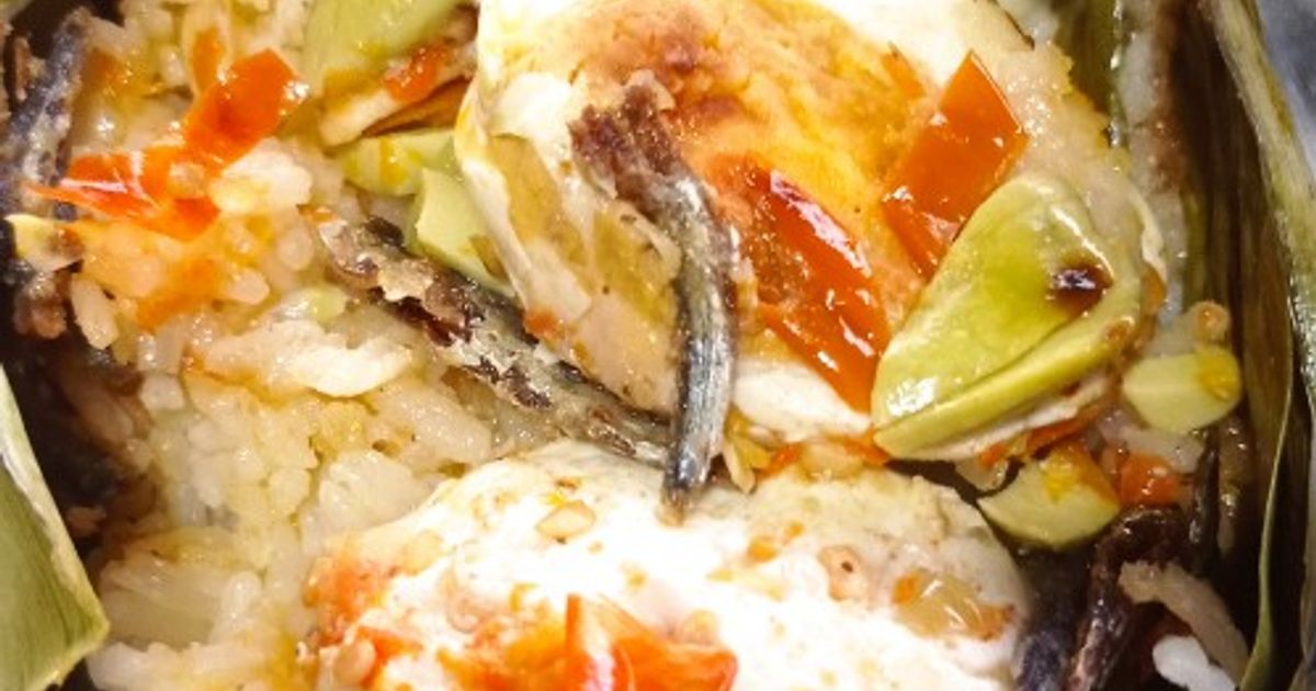 Nasi bakar telur asin