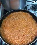 Sopa de arroz rojo