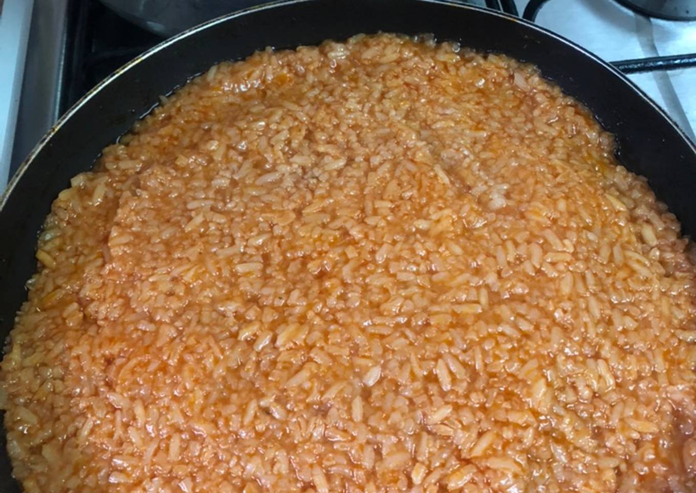 Sopa de arroz rojo