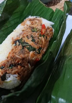 Foto resep Nasi bakar Suwir Tongkol Kemangi