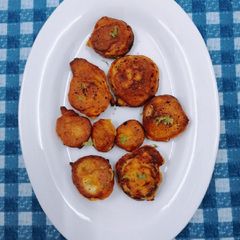 A picture of Egg pkoda.