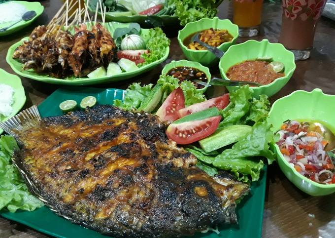 SEAFOOD BAKAR ala JIMBARAN /IKAN BAKAR /UDANG BAKAR / CUMI BAKAR