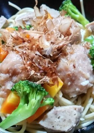 Foto resep Sop Spageti Pentol Njamoer Katsuobushi