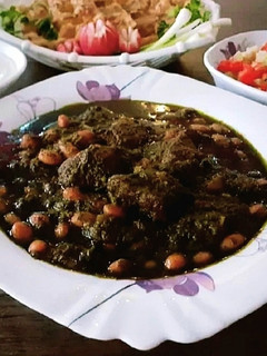 عکسی از دستور قرمه سبزی فلفلی 😋😍