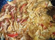 Una foto de sobras de pollo al horno