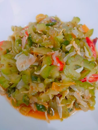 Langkah Mudah untuk Membikin Resep Tumis pare teri medan yang Enak Banget Anti Ribet, Lezat Sekali