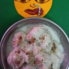Dahi bhalla chaat A picture of Dahi bhalla chaat.